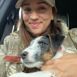 Meet your Posher, Mia